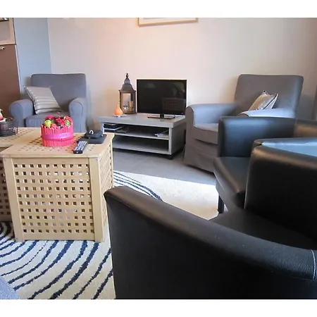Modern Holiday In Near The Sea 펜션 *