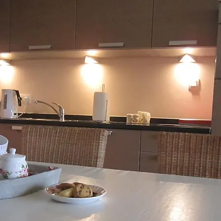 Modern Holiday In Near The Sea 펜션