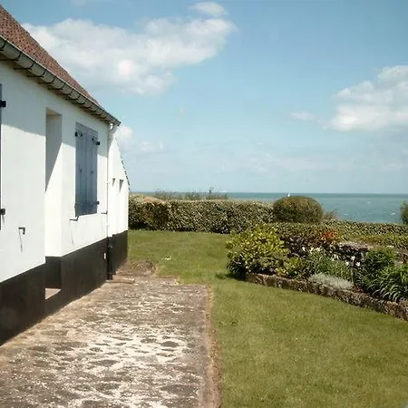 Modern Holiday In Near The Sea *