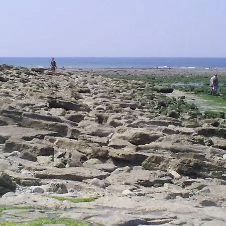 Modern Holiday In Near The Sea 위머로우