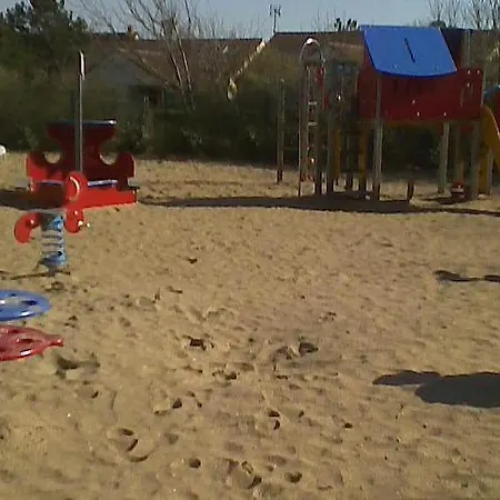 Modern Holiday In Near The Sea 펜션